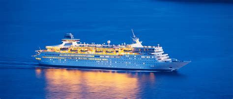 Cruise Ship Sportsbooks: Coming To Carnival Via BetMGM.